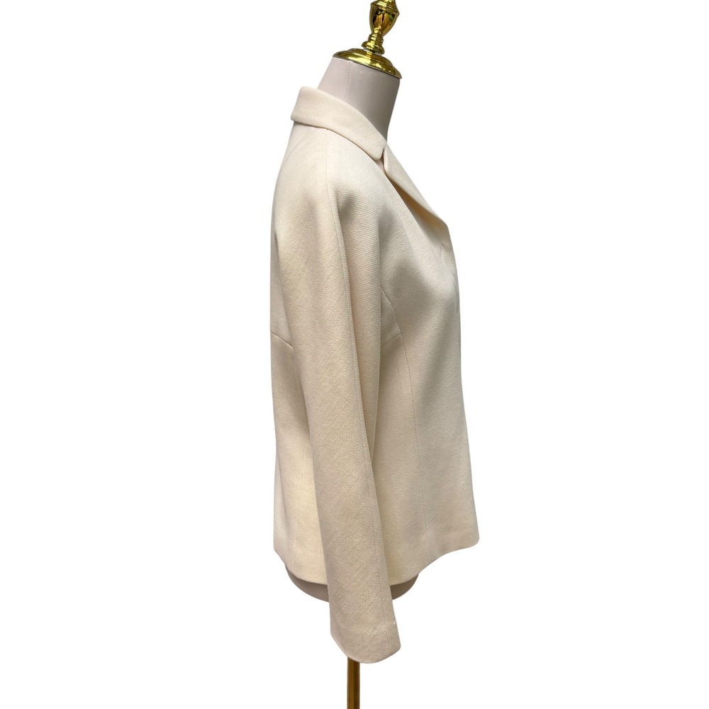 Emanuel Emanuel Ungaro Blazer Size 8 Cream
Wool Blend Mohair Notched Lapel - Picture 5 of 11
